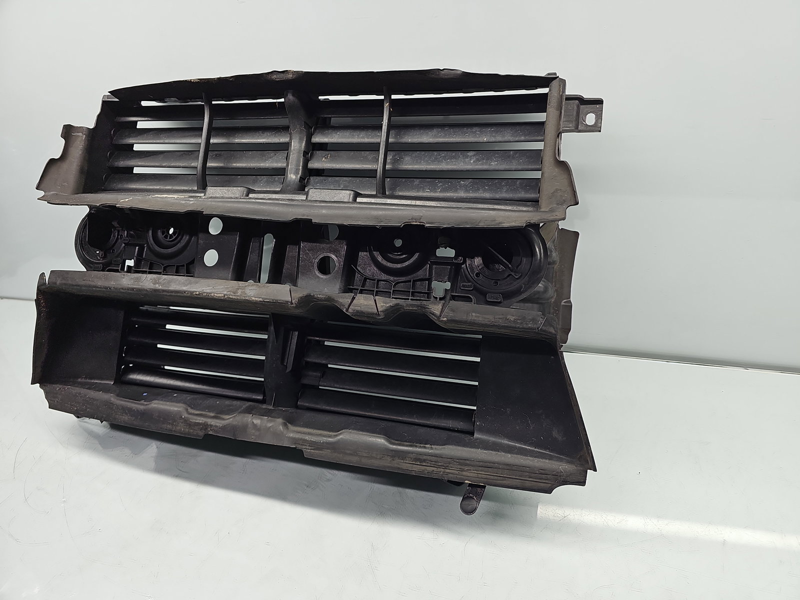 Deflector aer Ford Kuga II [Fabr 2012-prezent] SUV Facelift GV4B-8475-AC - imagine 3