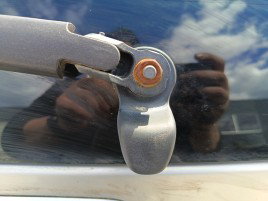 Motoras stergator haion KIA Sportage II [Fabr 2004-2010]