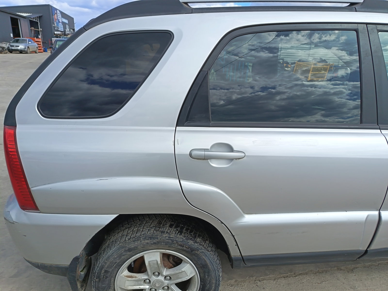 Aripa dreapta spate KIA Sportage II [Fabr 2004-2010]