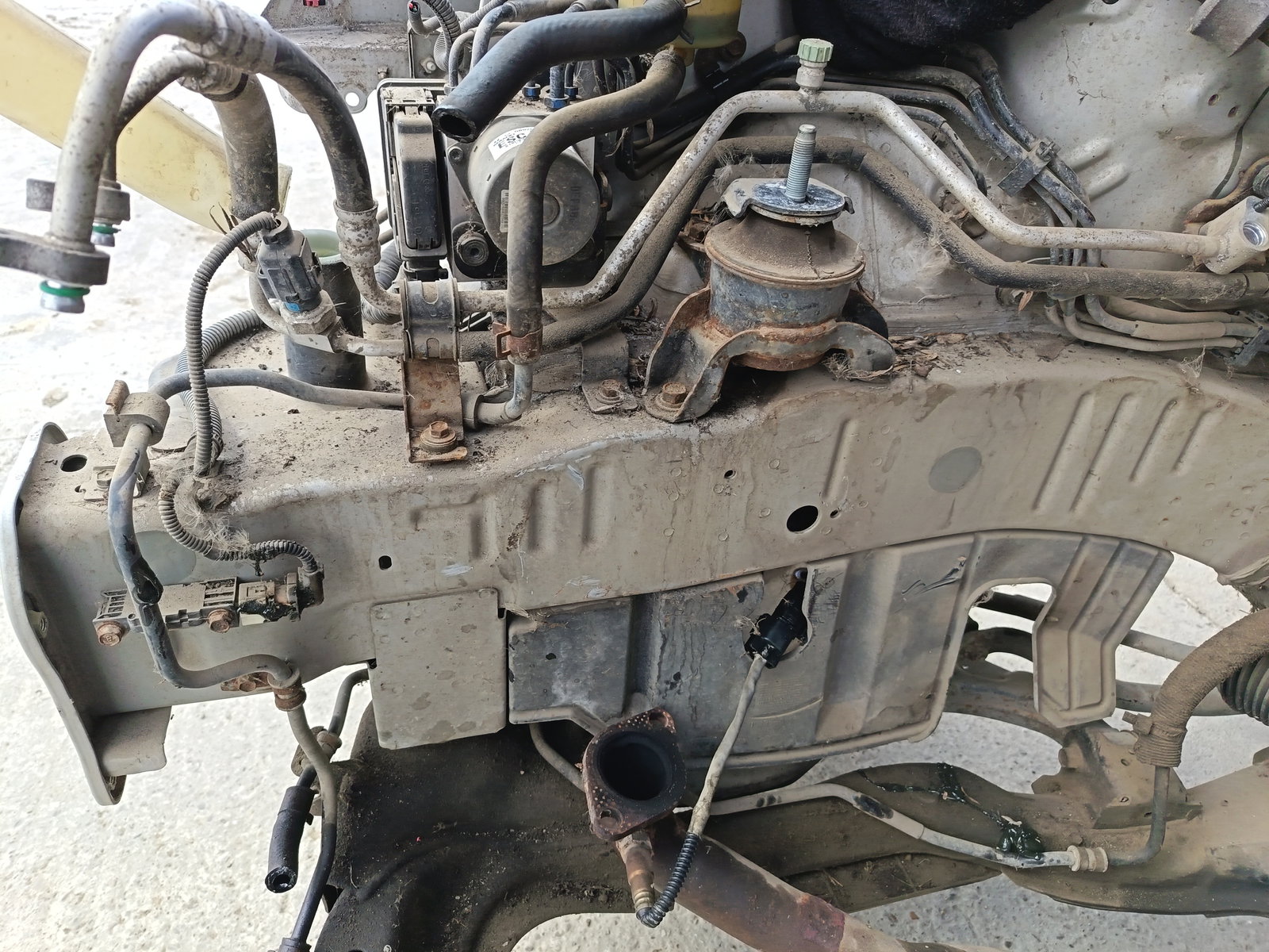 Lonjeron dreapta KIA Sportage II [Fabr 2004-2010] - imagine 1