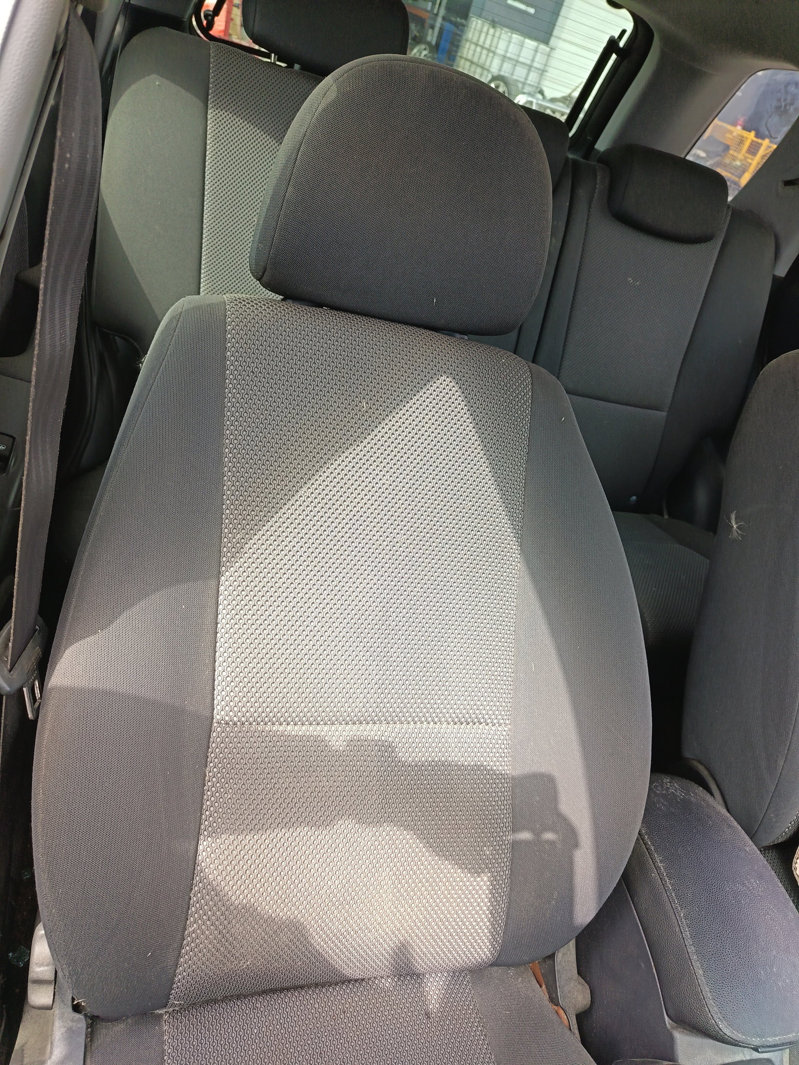 Scaun stanga fata KIA Sportage II [Fabr 2004-2010] - imagine 2