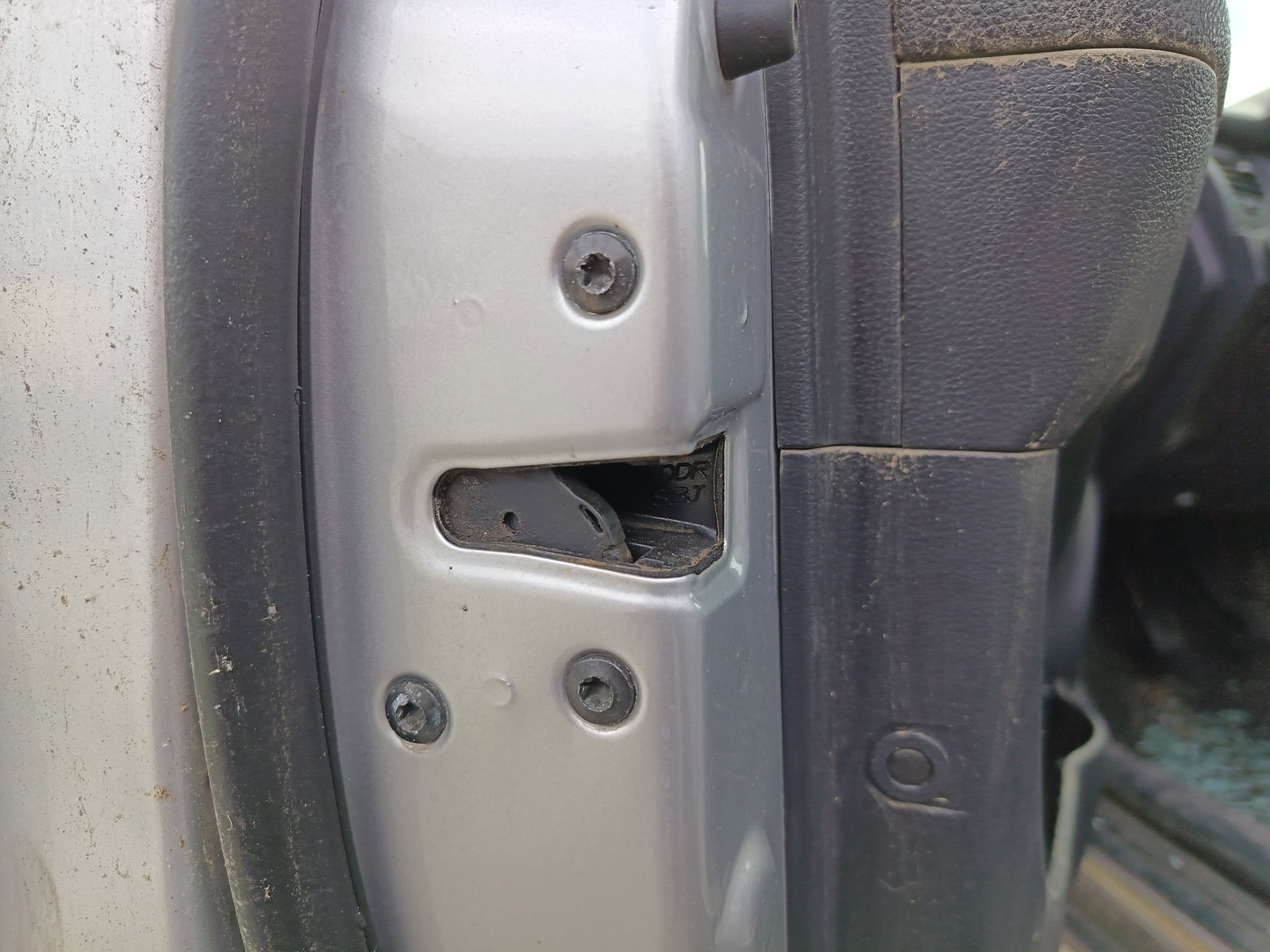 Broasca usa stanga fata KIA Sportage II [Fabr 2004-2010]