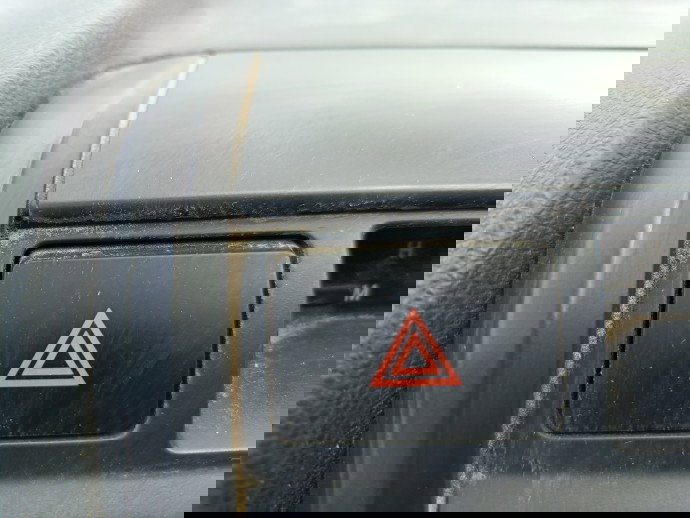 Buton avarii KIA Sportage II [Fabr 2004-2010]