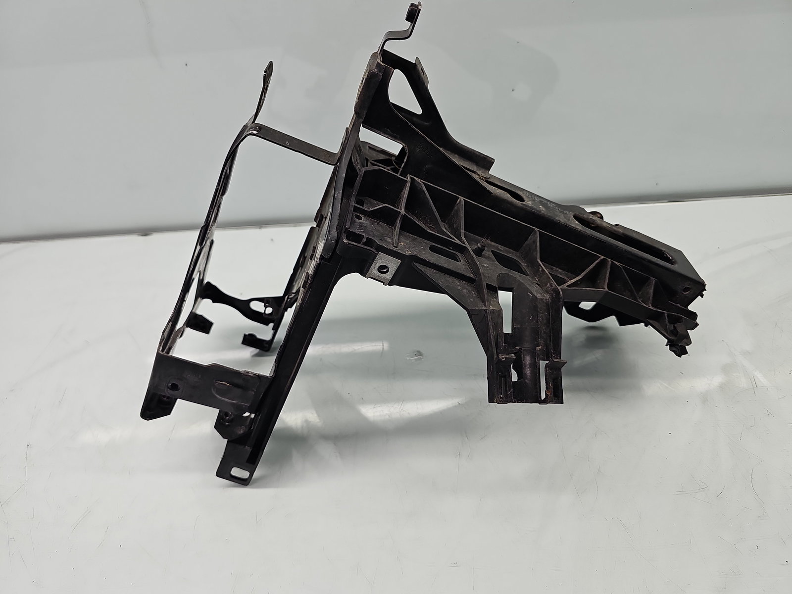 Suport far dreapta Bmw 5 GT (F07) [Fabr 2011-2016] Hatchback 7200778 - imagine 1