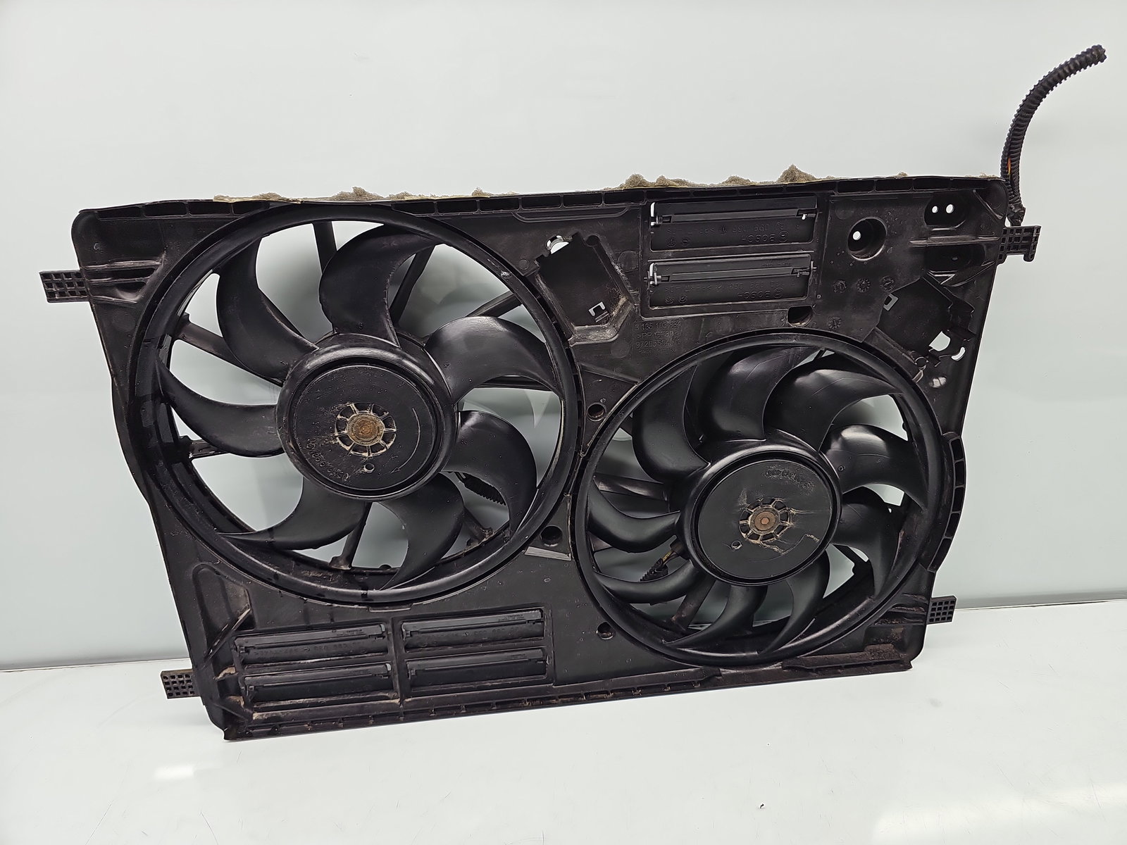 Electroventilator Ford Kuga II [Fabr 2012-prezent] OEM 2.0 TDCI UFDB 132KW / 180CP - imagine 2