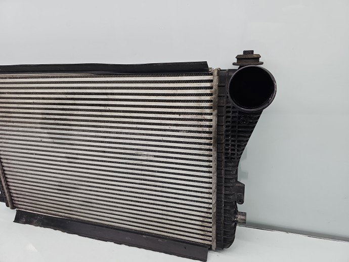 Radiator intercooler Volkswagen Passat B7 (365) [Fabr 2010-2014] 3C0145805AN 2.0 TDI CFFB 103KW / 140CP