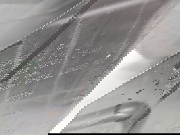 Carenaj roata dreapta fata TESLA Model 3 [Fabr 2020-2025] 1081582-00-D