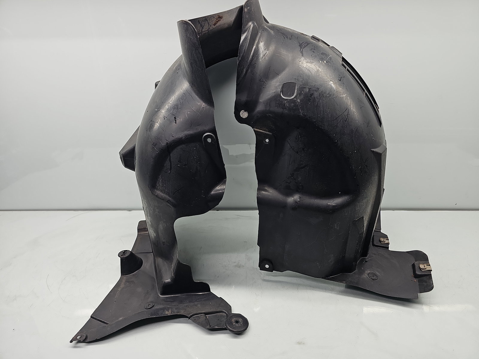 Carenaj roata dreapta fata Mercedes Clasa A (W176) [Fabr 2012-2018] A2466900830 - imagine 2