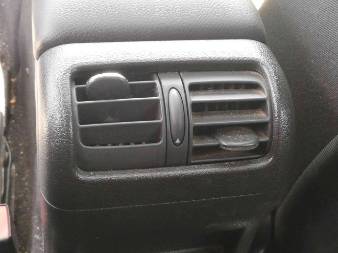 Grila aerisire consola centrala OEM Mercedes Clasa C (W203) [Fabr 2000-2007] 2.2 CDI