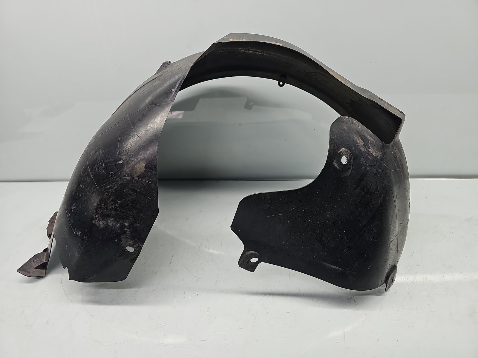 Carenaj roata stanga fata AUDI A3 (8P1) [Fabr 2003-2012] 8P0821171G - imagine 1