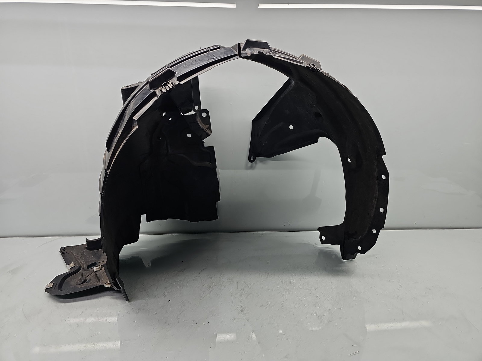 Carenaj roata stanga fata Nissan X-Trail (T32) [Fabr 2013-prezent] OEM - imagine 1