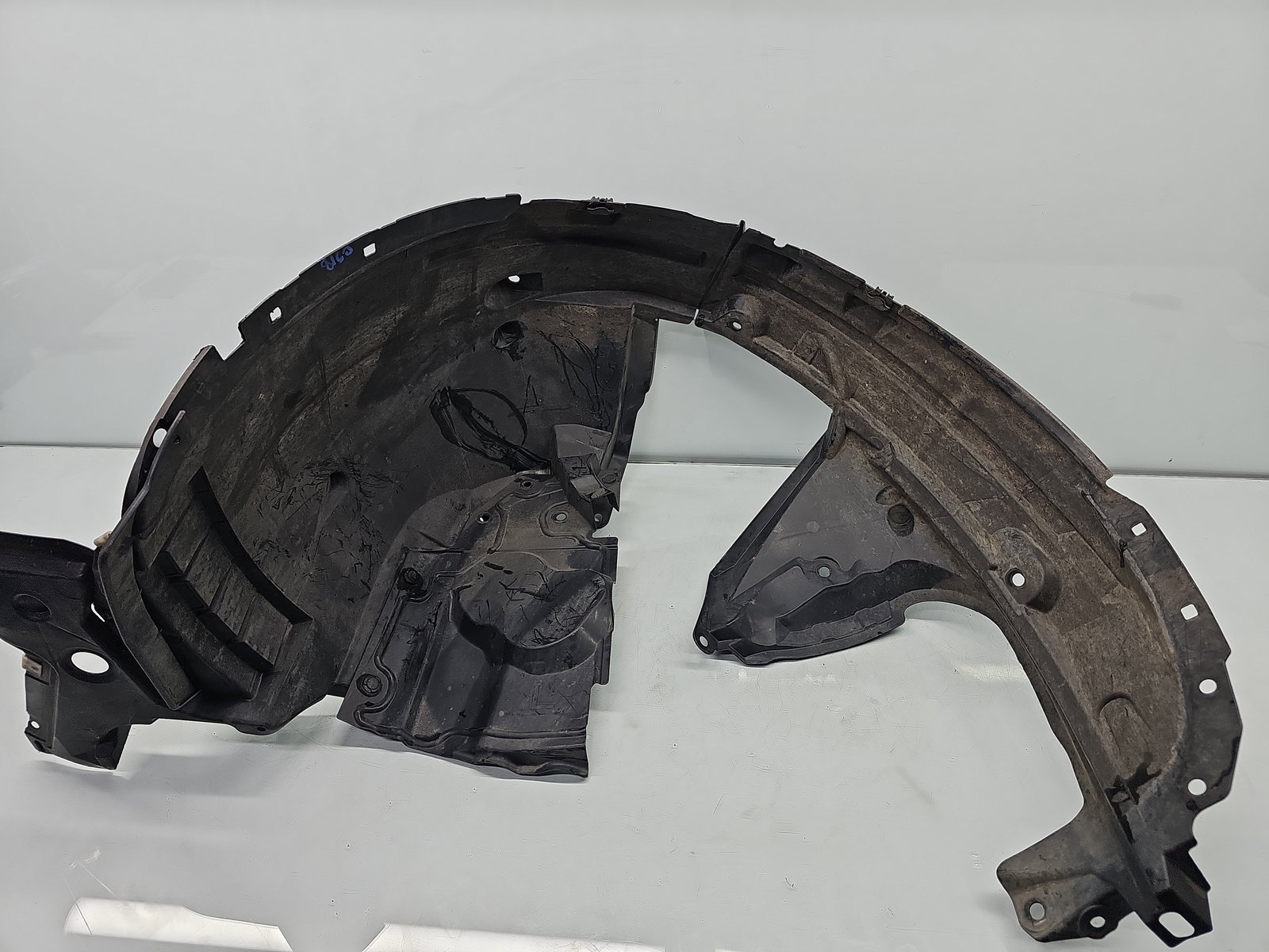 Carenaj roata stanga fata Nissan X-Trail (T32) [Fabr 2013-prezent] OEM - imagine 6