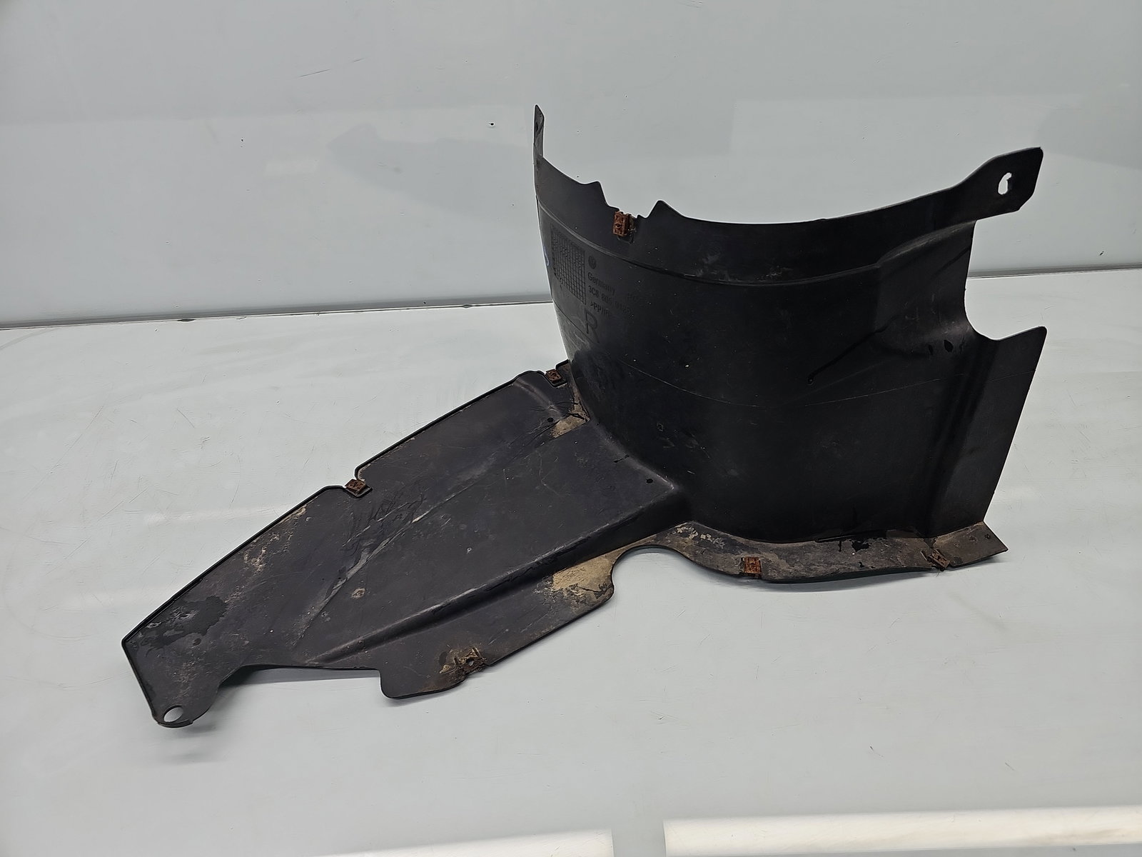 Carenaj roata dreapta fata Volkswagen Passat CC (358) Facelift [Fabr 2012-2016] 3C8805912B - imagine 1