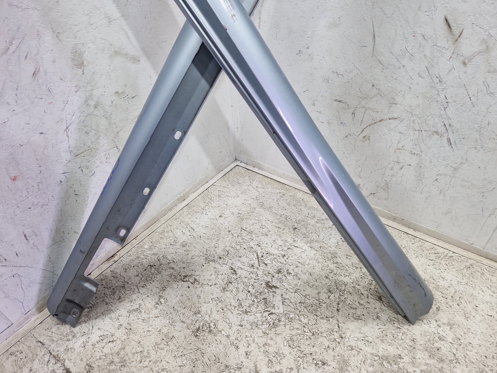 Set praguri Mercedes Clasa C (W204) [Fabr 2007-2014] Berlina Facelift, AMG 988U Argintiu Diamat - imagine 2