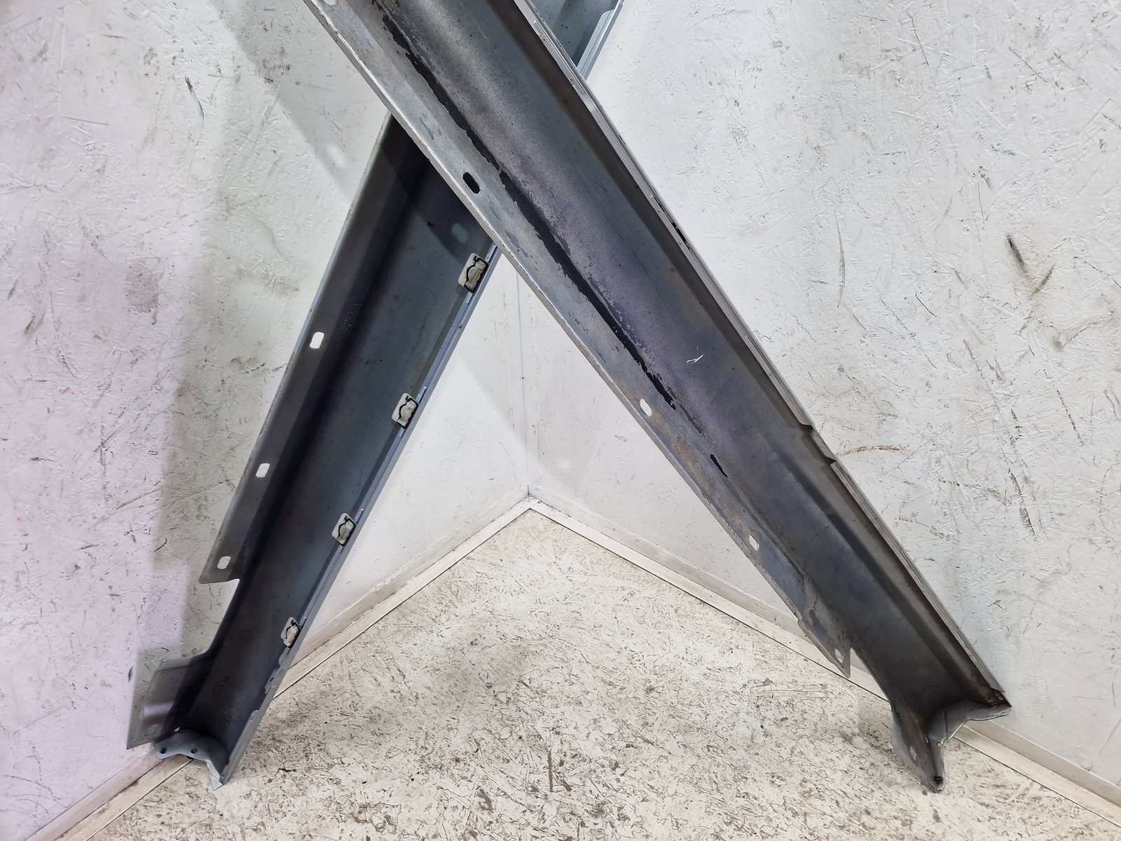 Set praguri Mercedes Clasa C (W204) [Fabr 2007-2014] Berlina Facelift, AMG 988U Argintiu Diamat - imagine 5