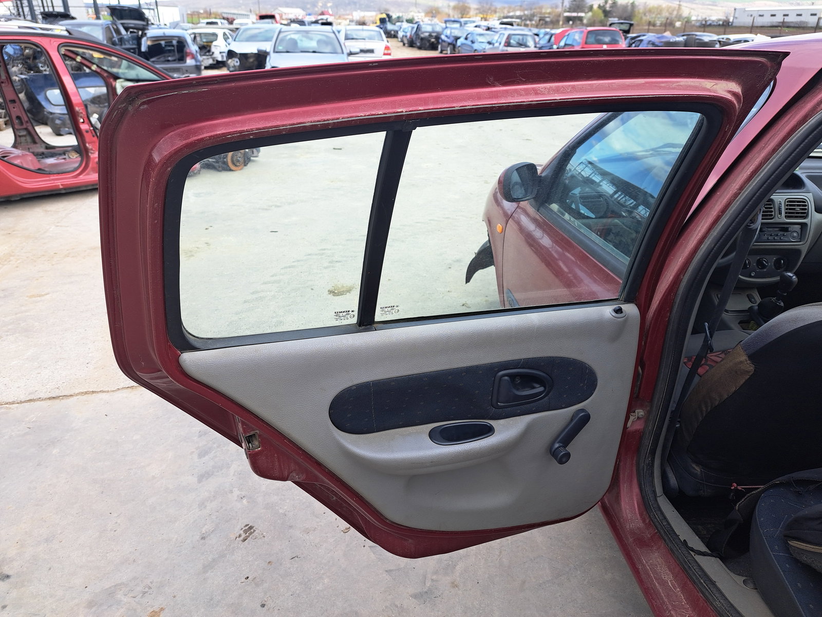 Usa stanga spate Renault Clio 2 [Fabr 1998-2004] ROSU - imagine 2