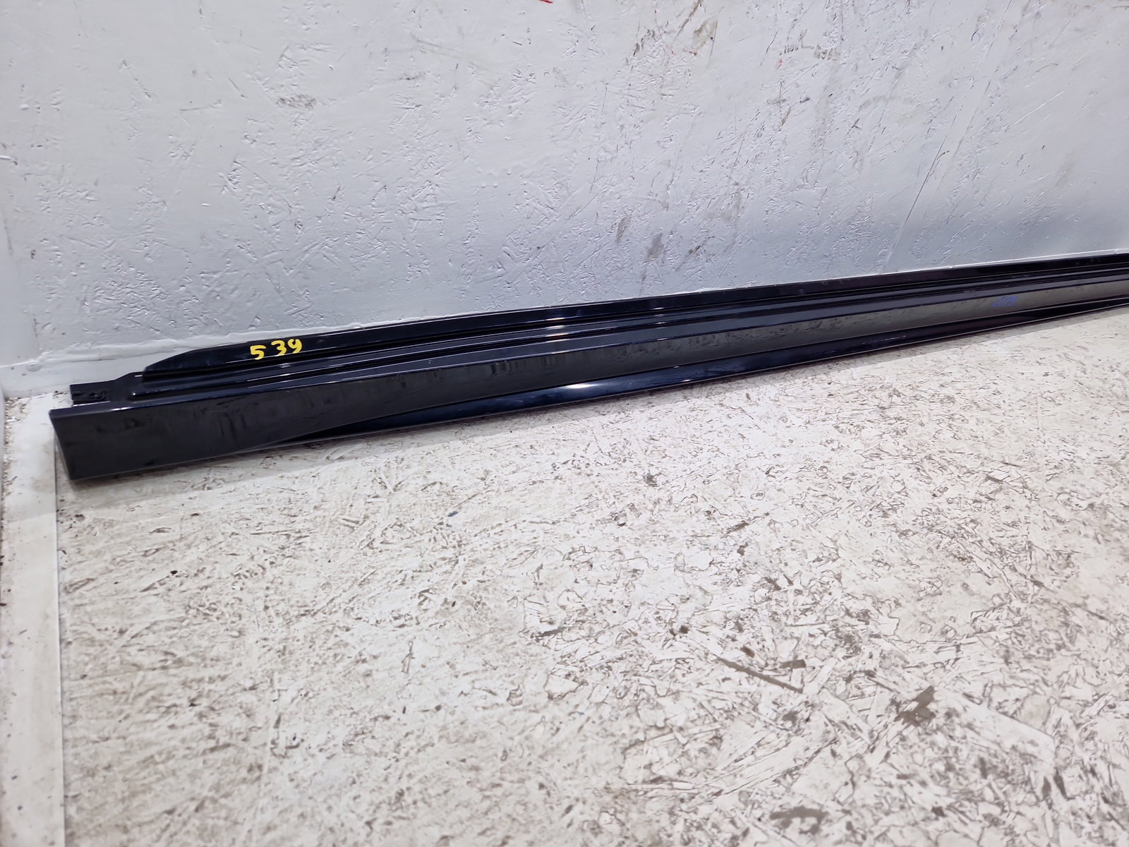 Prag lateral dreapta Mercedes Clasa A (W177) [Fabr 2019-2024] Berlina AMG 191U Negru Cosmos - imagine 3