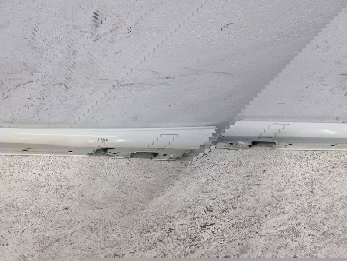 Prag lateral stanga Mercedes Clasa E (W212) [Fabr 2009-2016] Break AMG 650U Alb Calcite