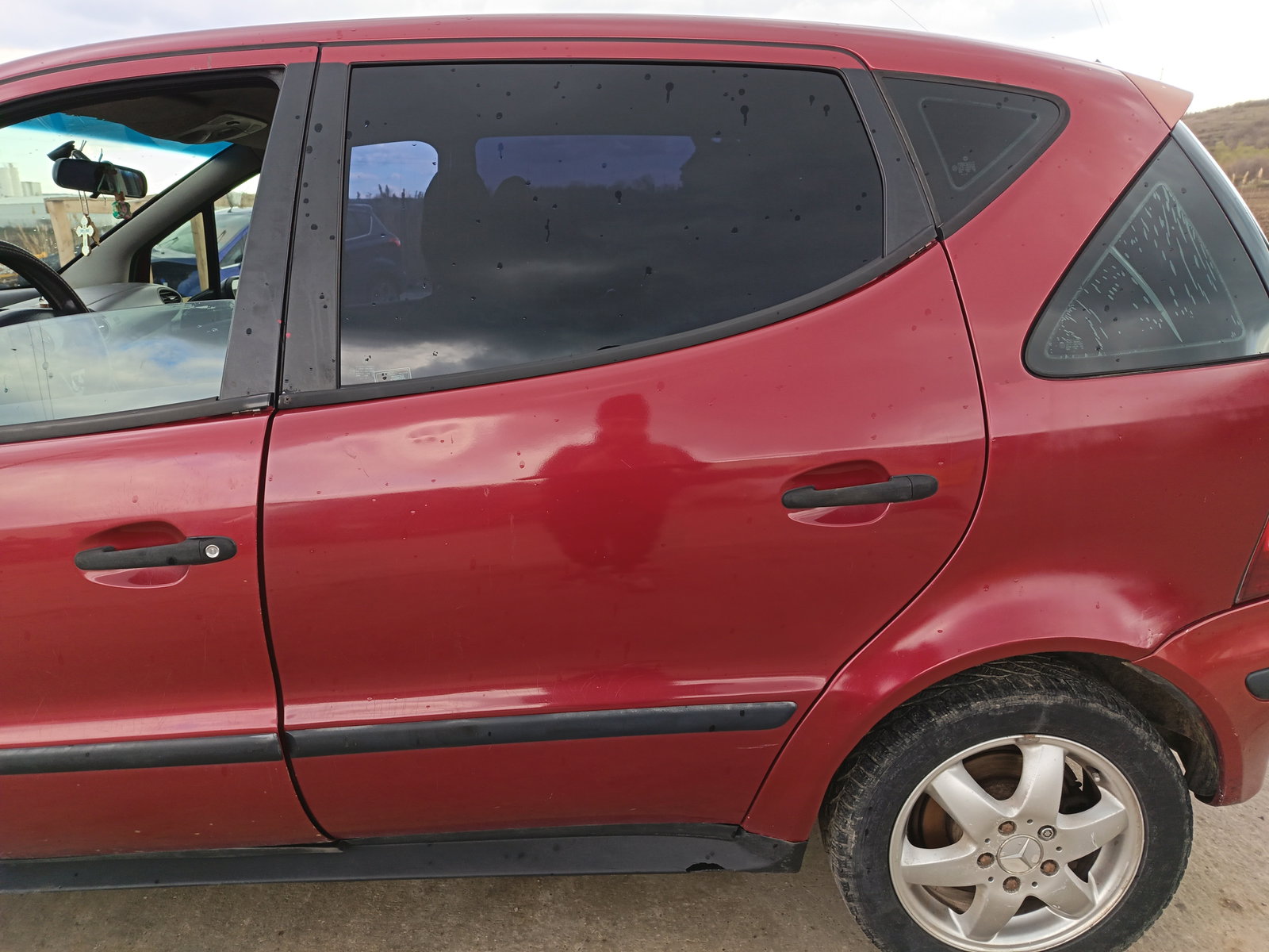 Usa stanga spate Mercedes Clasa A (W168) [Fabr 1997-2004] ROSU - imagine 1