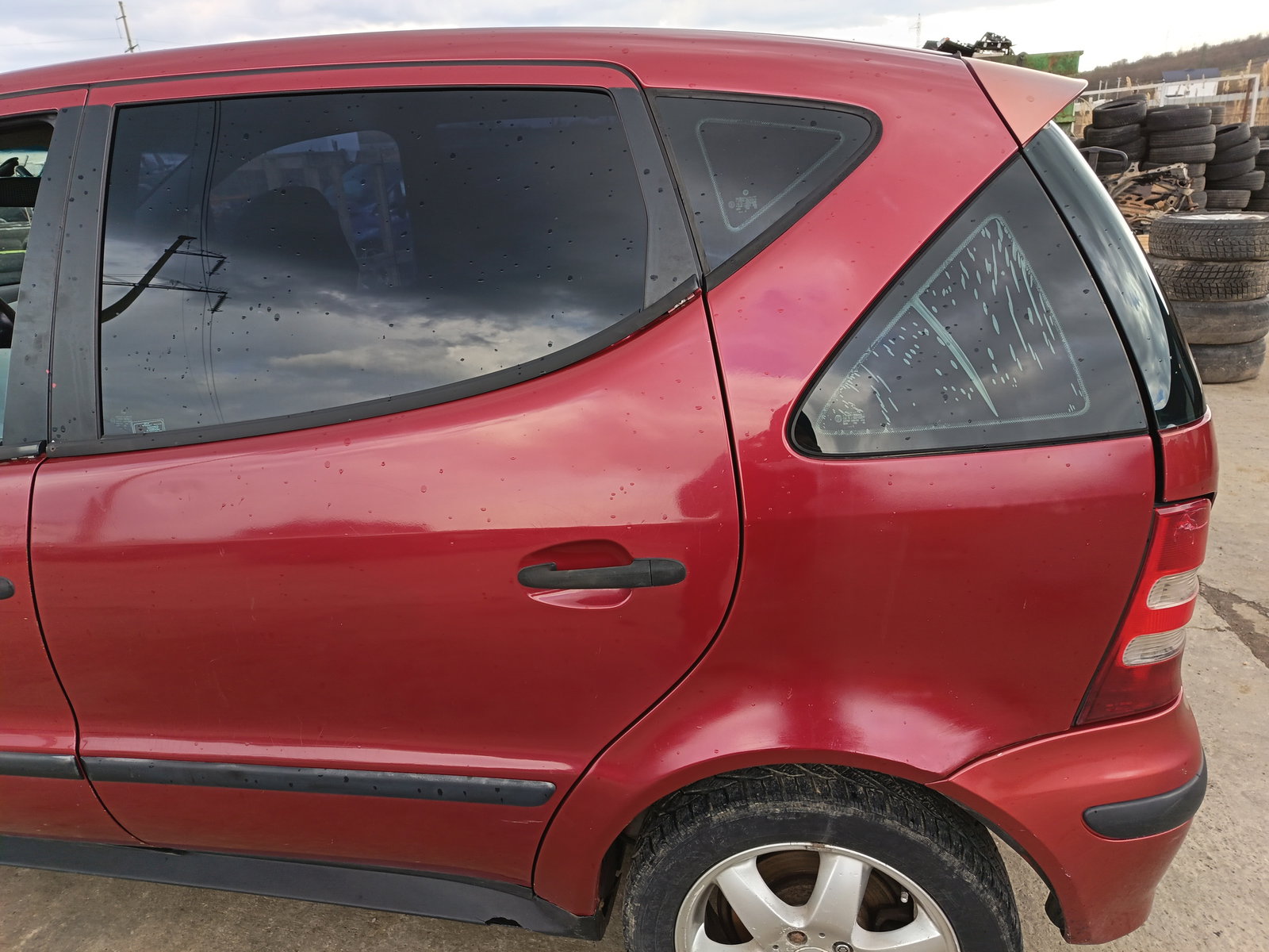 Aripa stanga spate Mercedes Clasa A (W168) [Fabr 1997-2004] ROSU