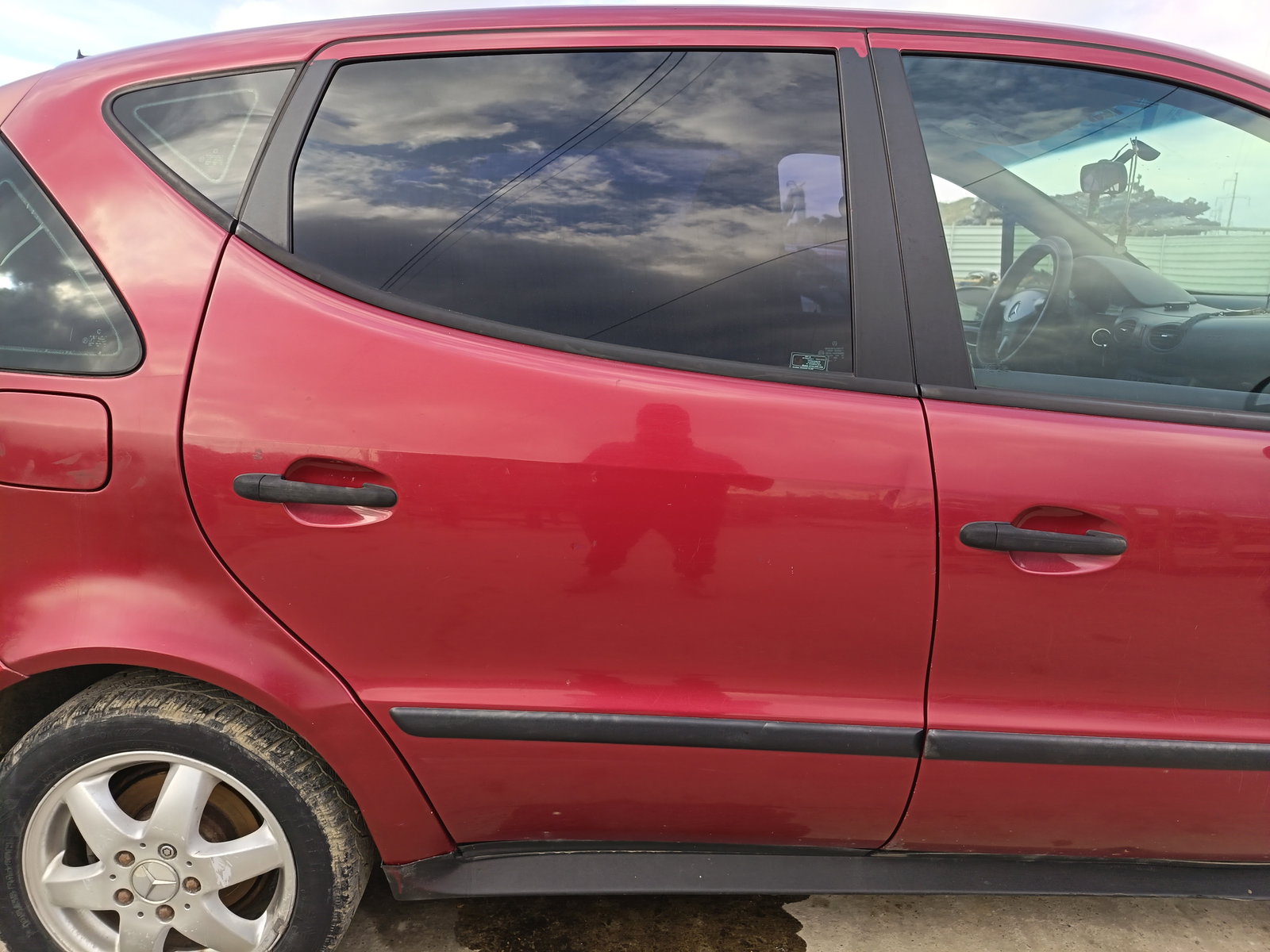 Usa dreapta spate Mercedes Clasa A (W168) [Fabr 1997-2004] ROSU - imagine 1