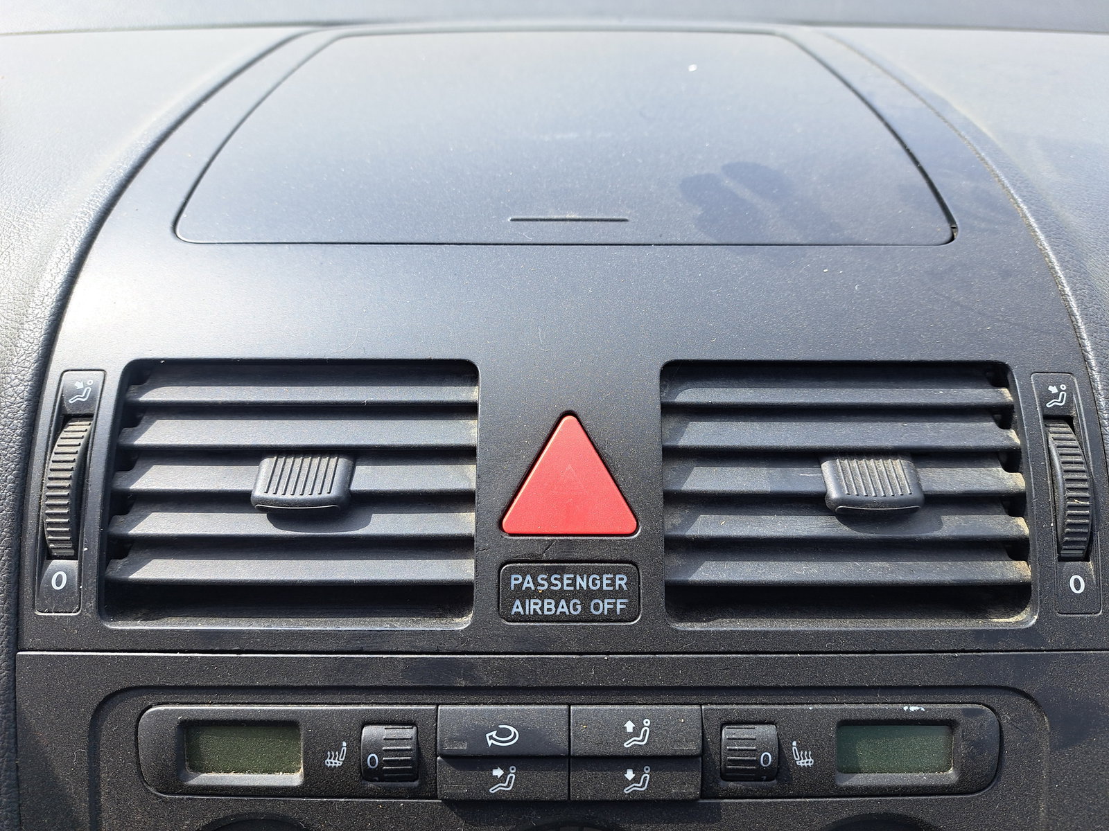 Grila aerisire centrala Volkswagen Touran (1T1, 1T2) [Fabr 2003-2010] OEM