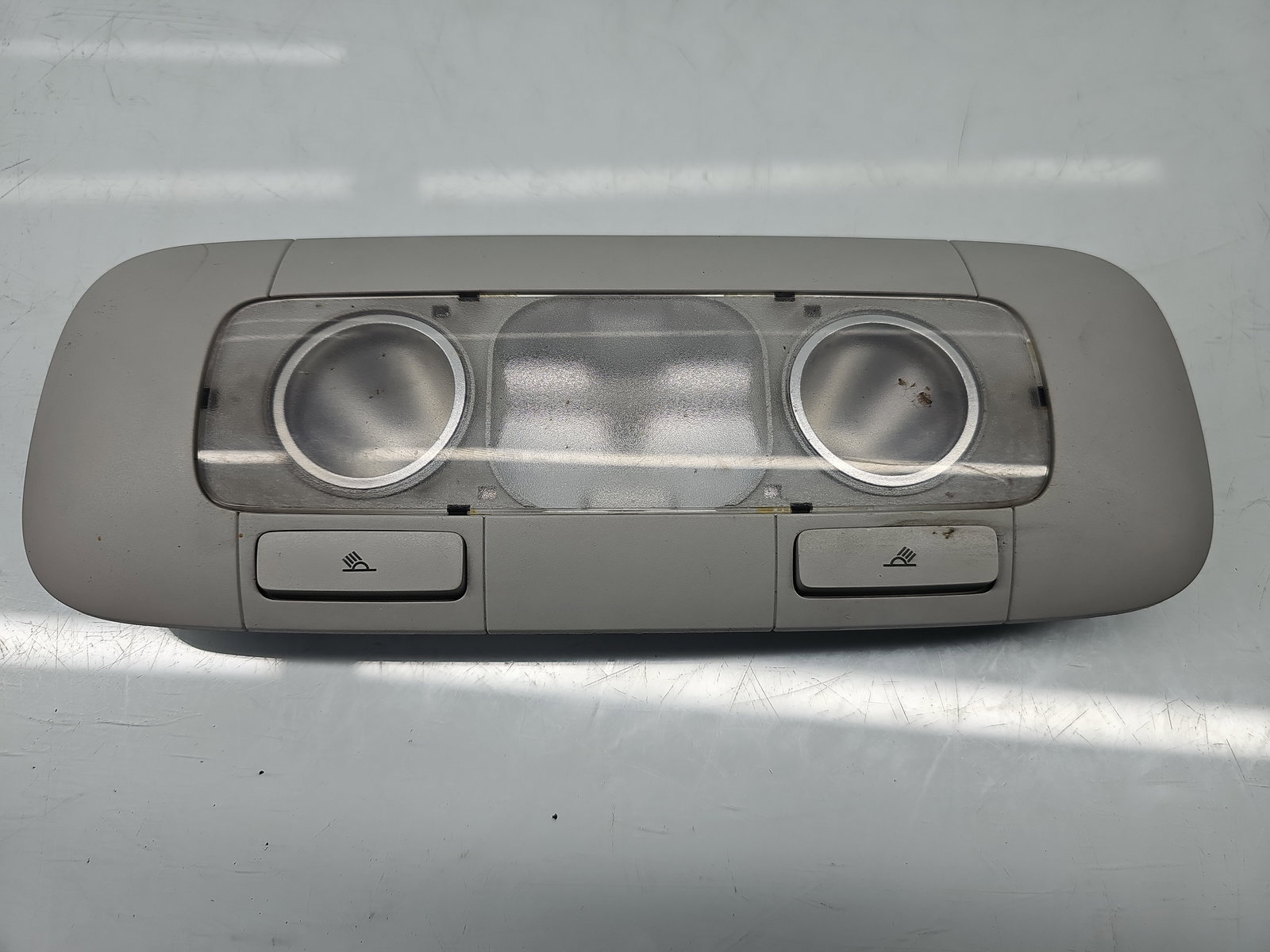 Plafoniera spate Volkswagen Golf 5 Plus (5M1) [Fabr 2005-2008] 1K0947125