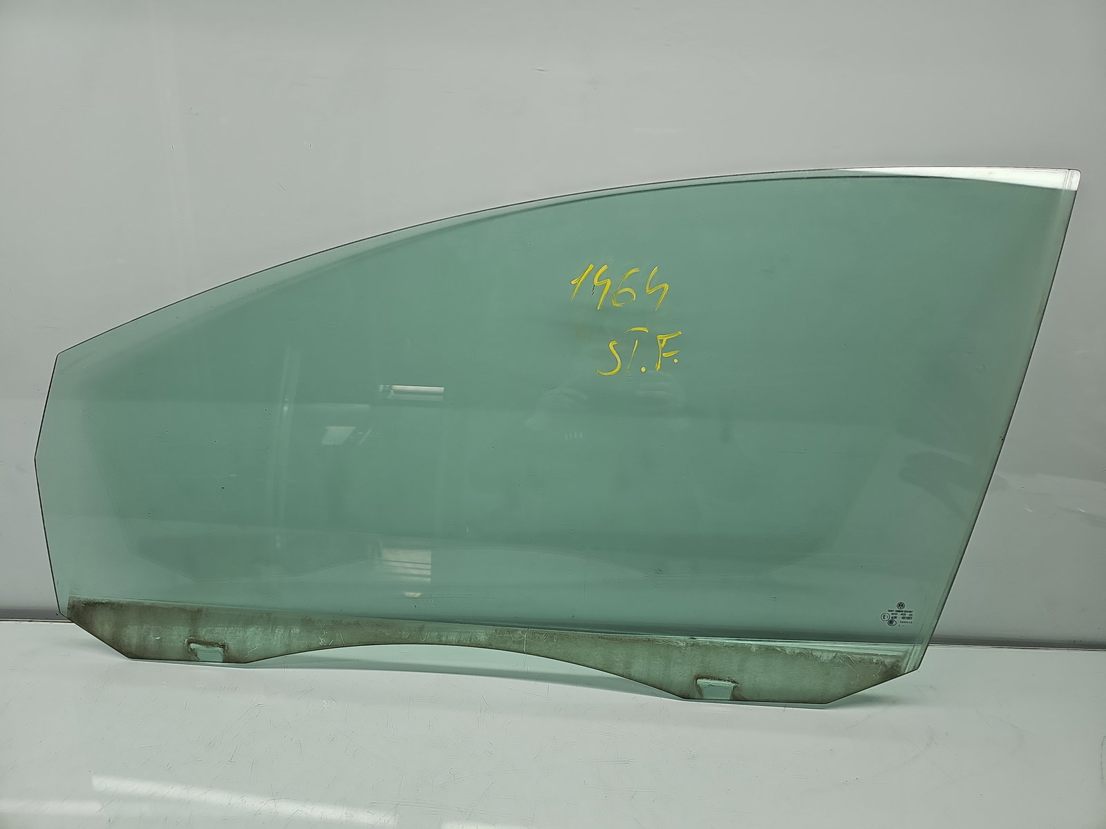 Geam usa stanga fata Volkswagen Golf 5 Plus (5M1) [Fabr 2005-2008] OEM