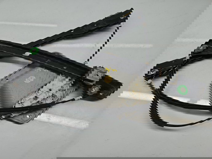 Macara electrica geam stanga fata Volkswagen Golf 5 Plus (5M1) [Fabr 2005-2008] 1K3837461A