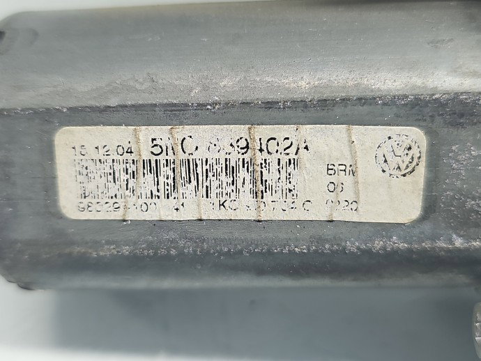 Motoras geam dreapta spate Volkswagen Golf 5 Plus (5M1) [Fabr 2005-2008] 5M0839402A