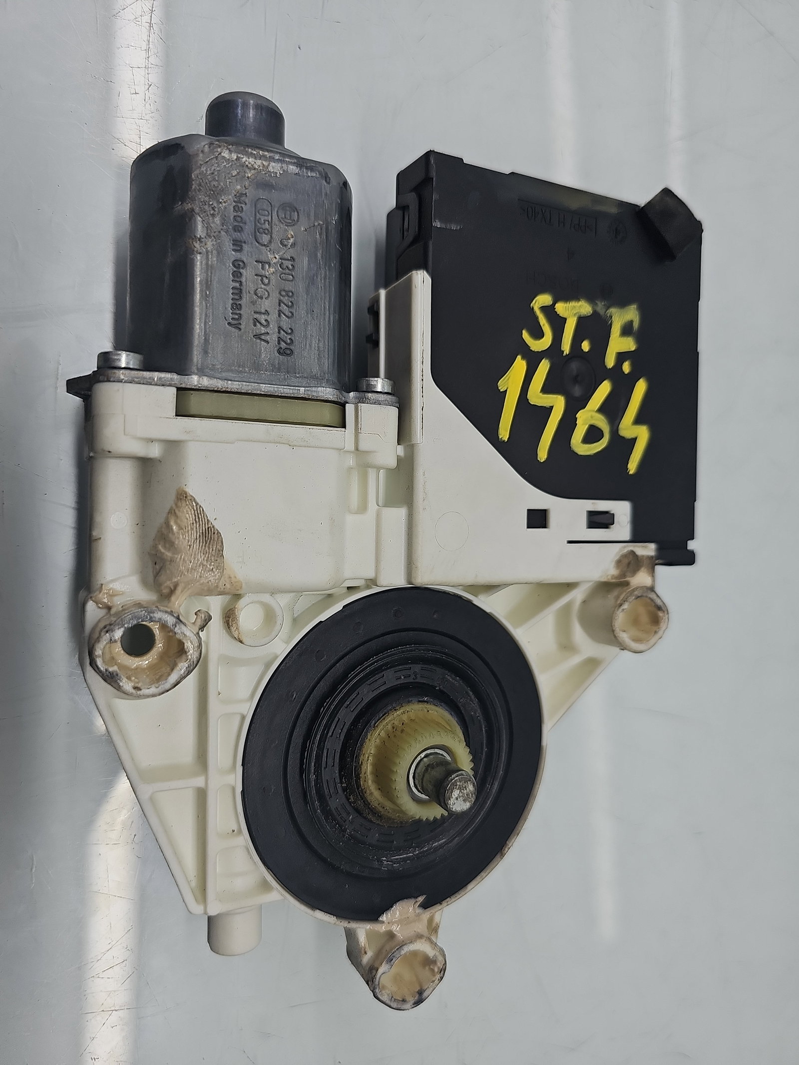 Motoras geam stanga fata Volkswagen Golf 5 Plus (5M1) [Fabr 2005-2008] 1K0959793C