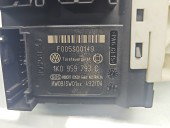 Motoras geam stanga fata Volkswagen Golf 5 Plus (5M1) [Fabr 2005-2008] 1K0959793C