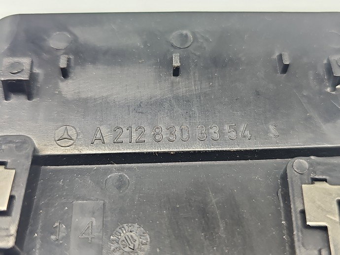 Grila aerisire stanga Mercedes Clasa E (W212) Facelift [Fabr 2009-2016] A2128303354