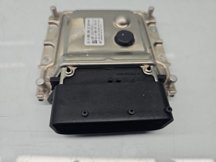 Calculator ECU Adblue Mercedes Clasa E (W212) Facelift [Fabr 2009-2016] A0009002608 2.2 CDI 651924 125KW / 170CP