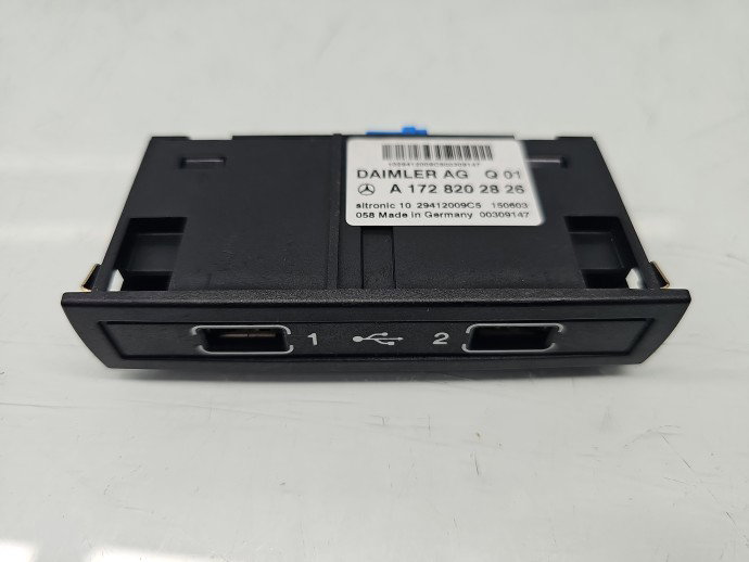 Conector auxiliar USB Mercedes Clasa E (W212) Facelift [Fabr 2009-2016] A1728202826