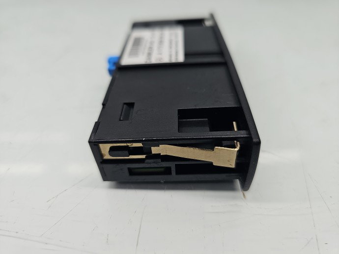 Conector auxiliar USB Mercedes Clasa E (W212) Facelift [Fabr 2009-2016] A1728202826