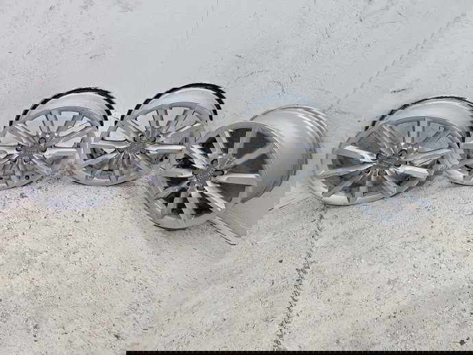 Set jante aliaj AUDI Q3 (8UB) [Fabr 2011-2018] 8U0601025