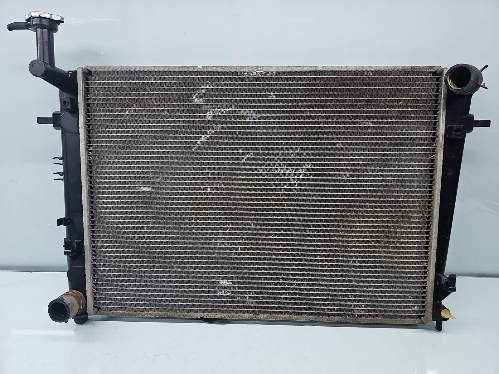 Radiator apa KIA Sportage II [Fabr 2004-2010] 25310-0Z150 2.0 G4GC 104KW / 141CP