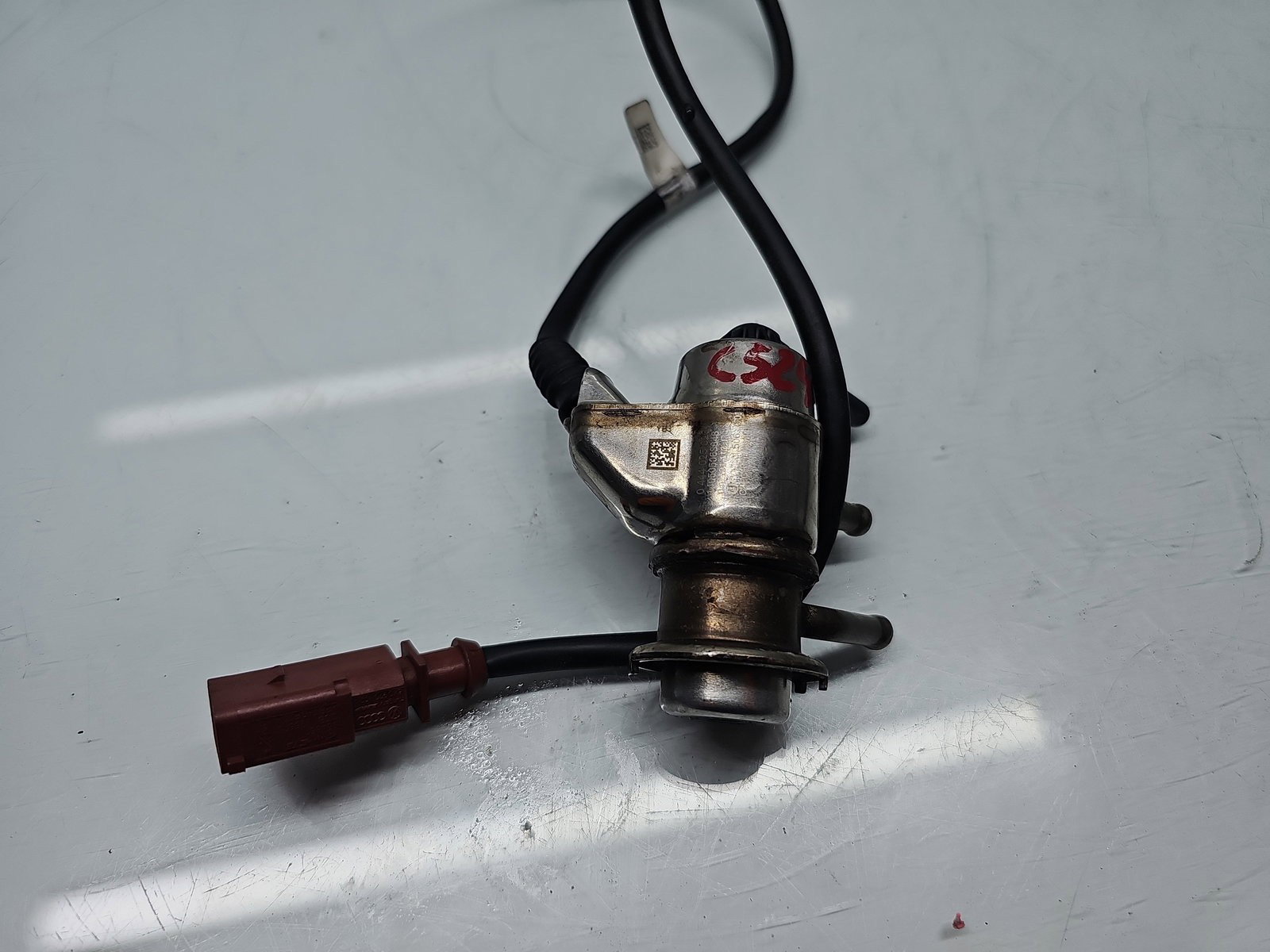 Injector Adblue AUDI Q5 (8RB) [ Fabr 2008-2016] 04L131113J 2.0 TDI CNHA 140KW / 190CP - imagine 4