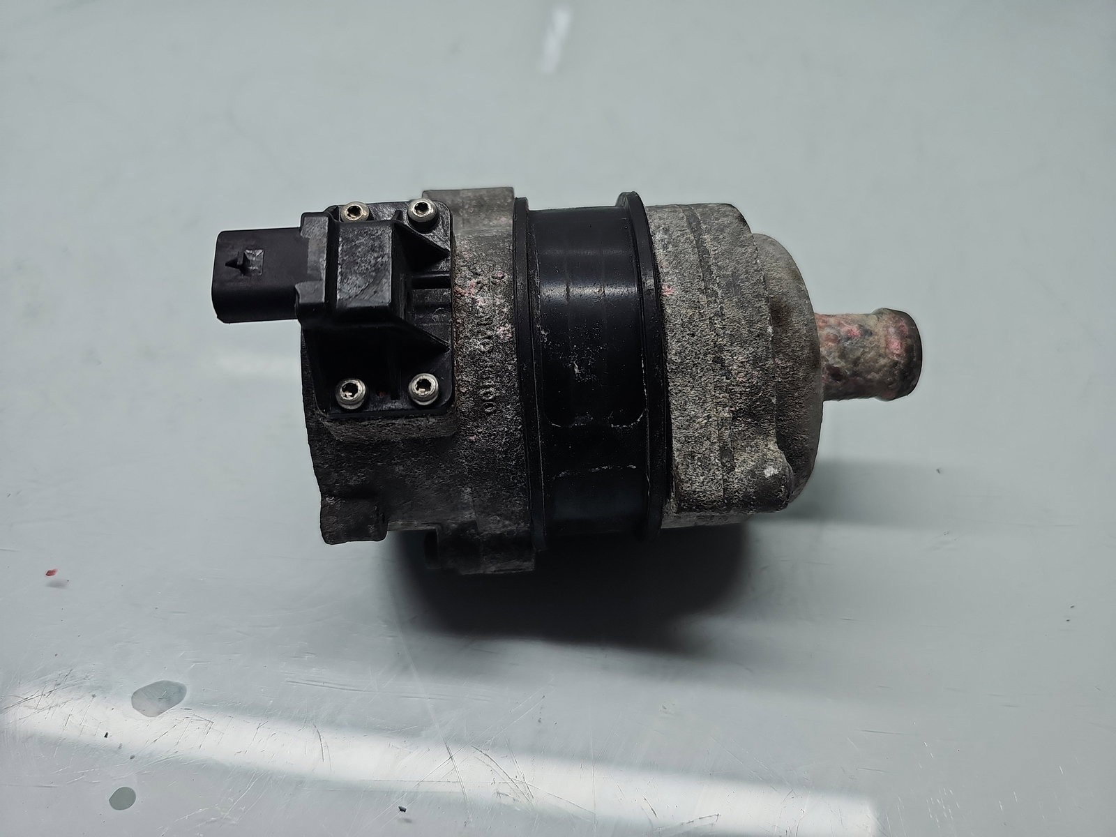 Pompa recirculare apa AUDI A4 (8K2, B8) [Fabr 2008-2015] 4H0965567 2.0 TDI CNHA 140KW / 190CP - imagine 3
