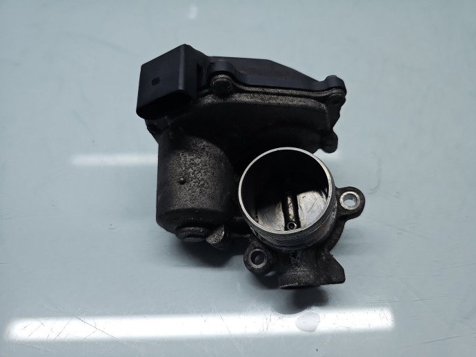 Clapeta acceleratie AUDI Q5 (8RB) [ Fabr 2008-2016] 04L131501B 2.0 TDI CNHA 140KW / 190CP