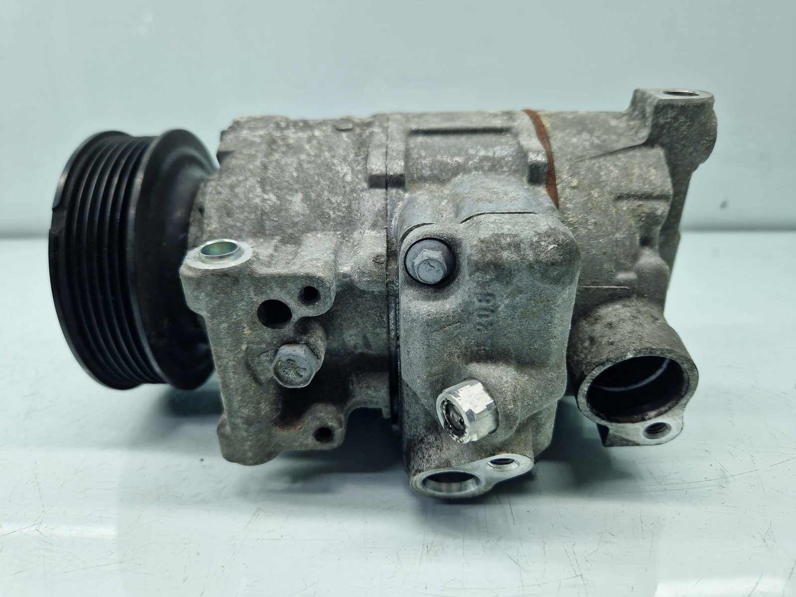 Compresor clima AUDI Q5 (8RB) [ Fabr 2008-2016] 8K0260805L 2.0 TDI CAHA 125KW / 170CP