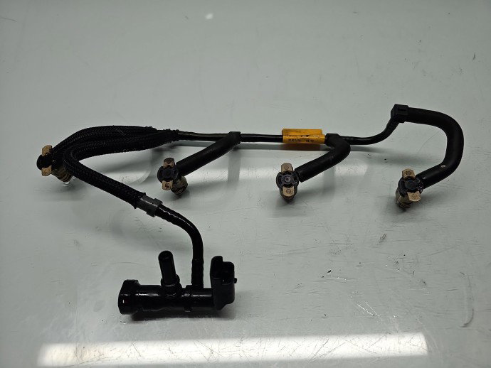 Conducta retur injectoare Nissan Qashqai (2) [Fabr 2013-2017] 166714557R 1.5 CDI 607951 80KW / 109CP