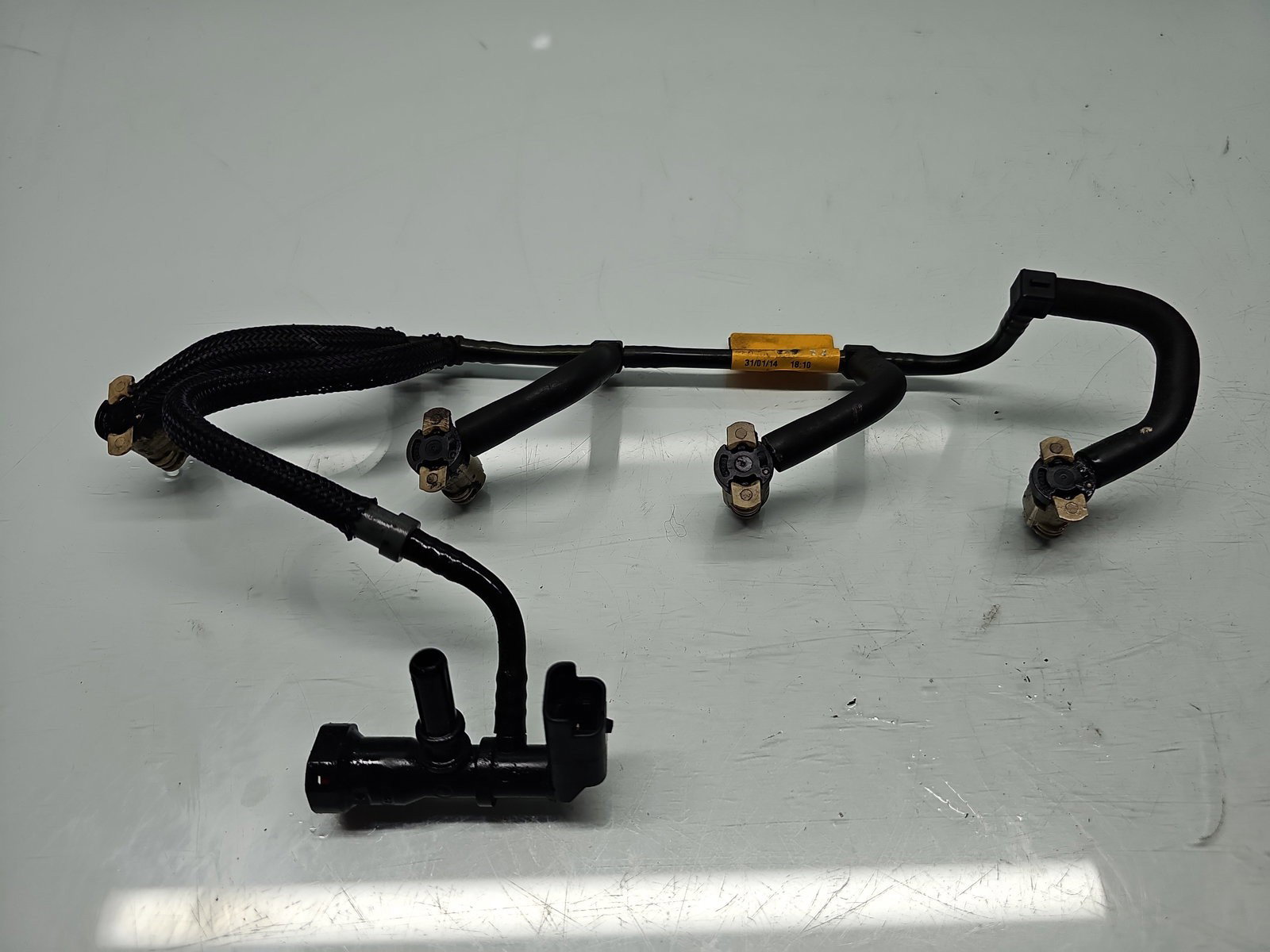 Conducta retur injectoare Nissan Qashqai (2) [Fabr 2013-2017] 166714557R 1.5 CDI 607951 80KW / 109CP
