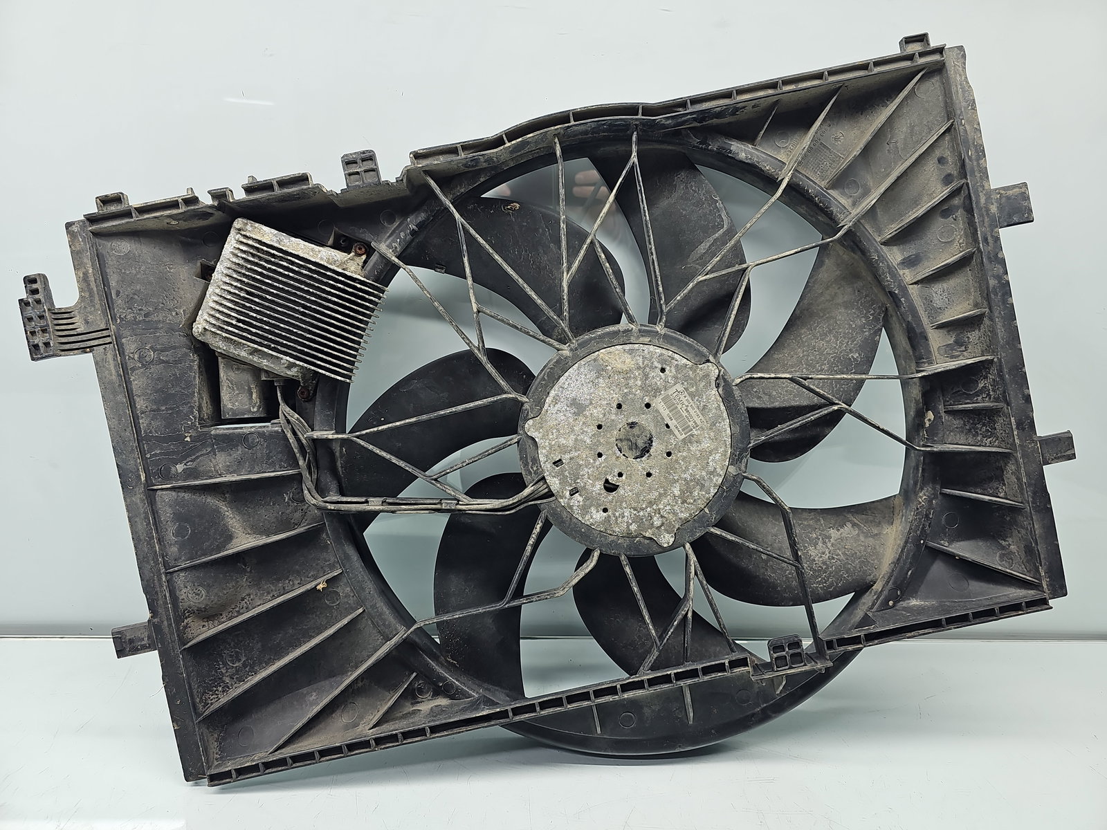 Electroventilator Mercedes Clasa C (W203) [Fabr 2000-2007] A2035000193 2.2 CDI 611962 85KW / 115CP - imagine 3