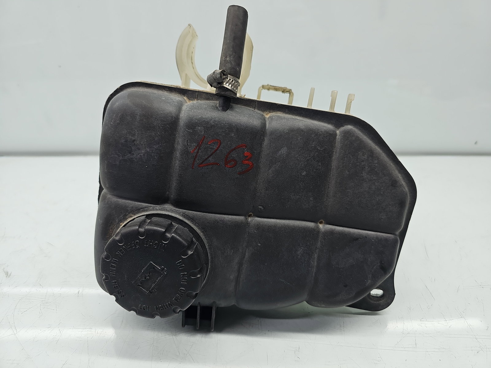 Vas expansiune Mercedes Clasa C (W203) [Fabr 2000-2007] A2035000049