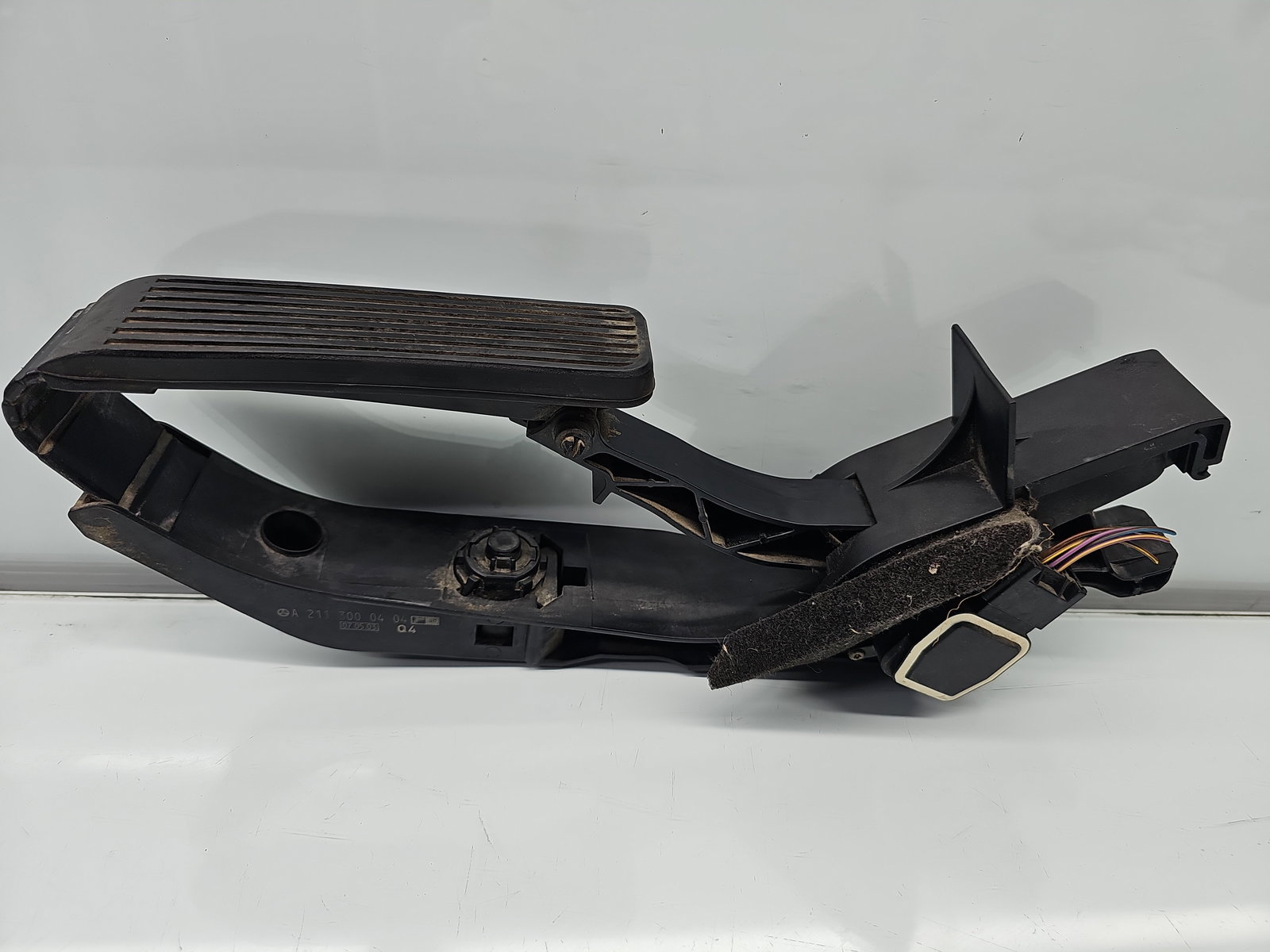 Pedala acceleratie Mercedes Clasa C (W203) [Fabr 2000-2007] A2113000404