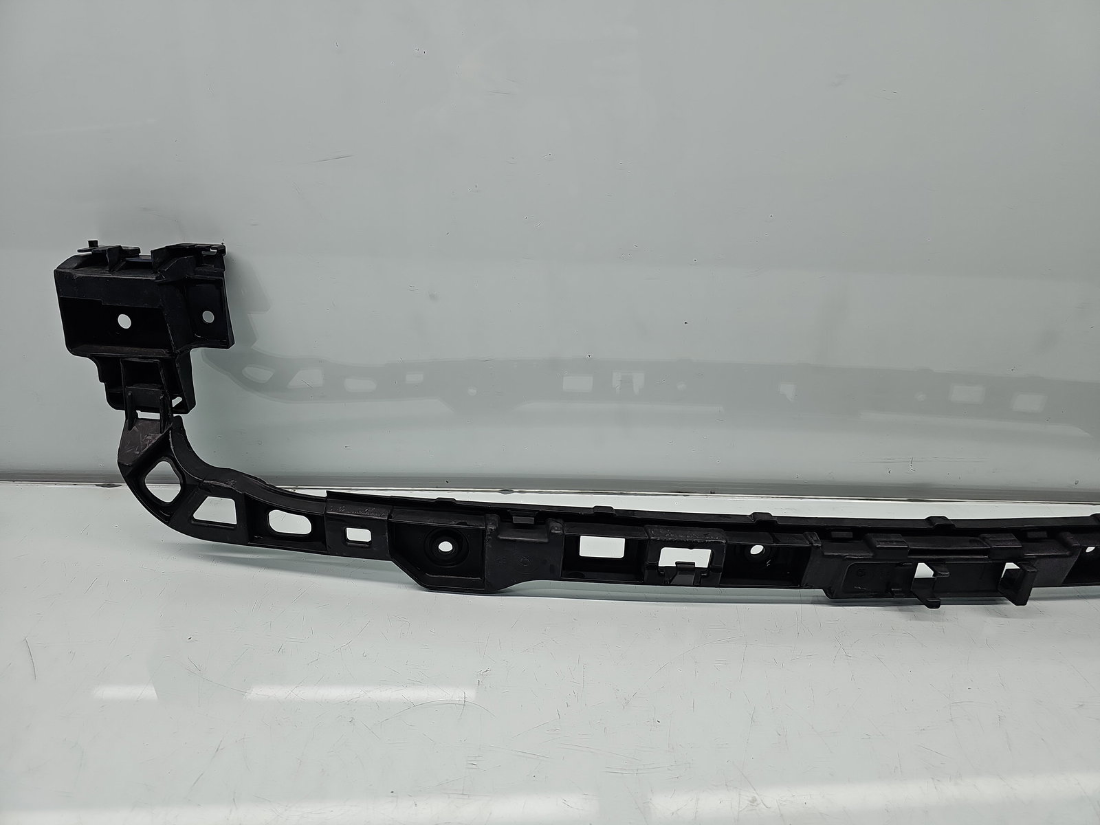 Suport central bara spate Volkswagen Golf 6 (5K1) [Fabr 2009-2013] 5K6807863 - imagine 2