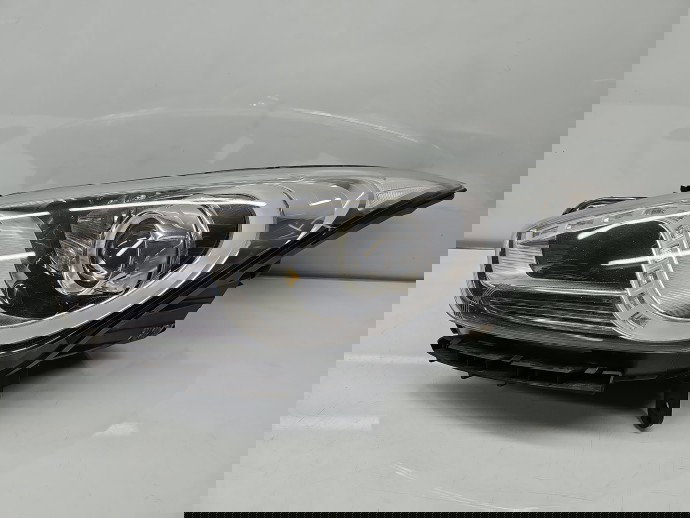 Far stanga Hyundai i40 Wagon [Fabr 2012-2019] 92101-3ZXXX