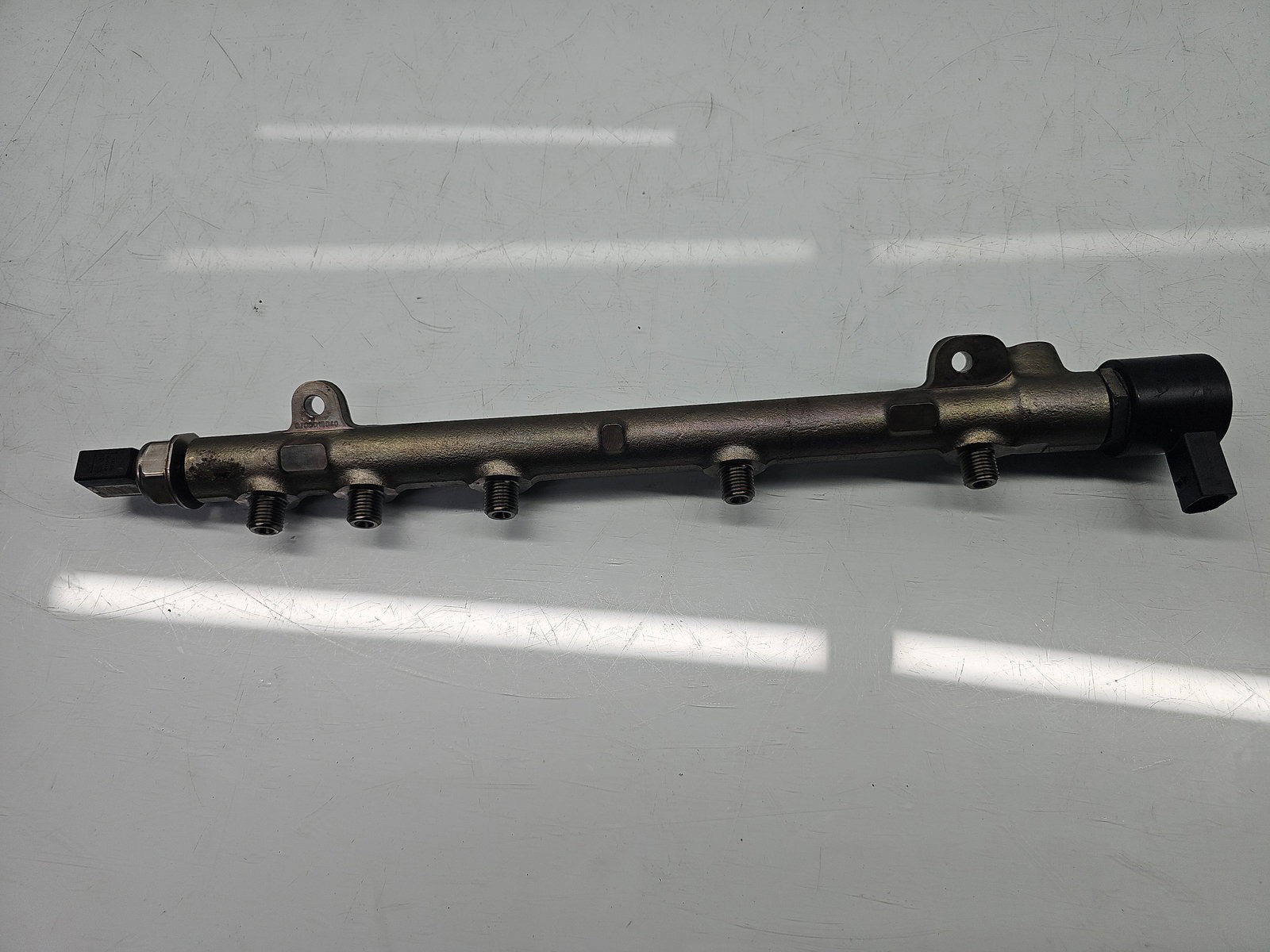 Rampa injectoare Mercedes Clasa E (W211) [Fabr 2002-2009] A6460700395 2.2 CDI 646811 125KW / 170CP - imagine 3